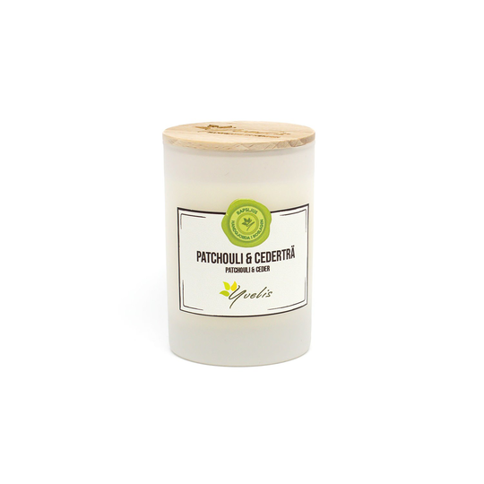 Yvelis Miljövänligt Doftljus Patchouli & Cederträ Litet (ca. 115 g)
